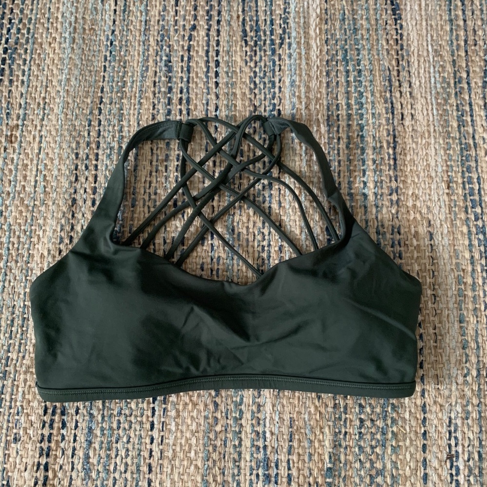 Lululemon Sports bra